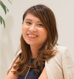 坂口 玲奈氏